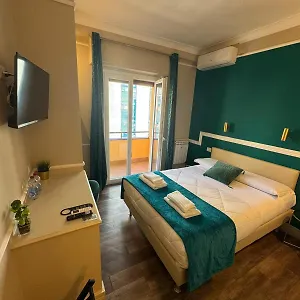 Pensjonat Le Petit Bijou, Rzym